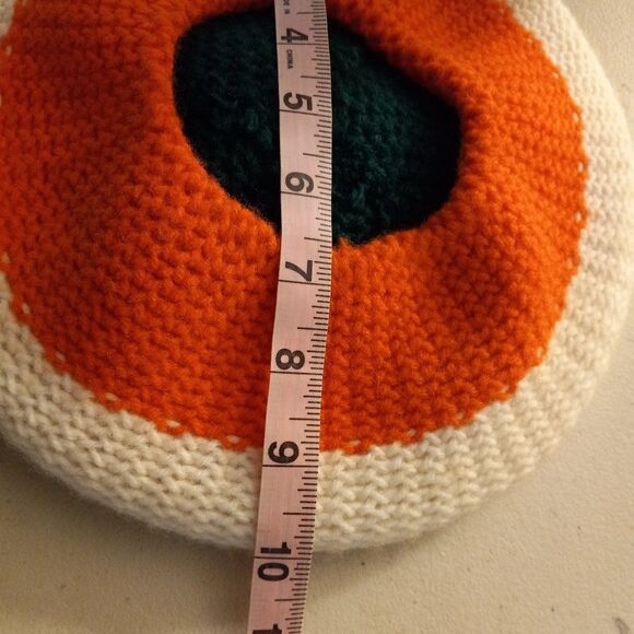 Vintage Iris Knit Beret with Pompom hat - Picture 5 of 5